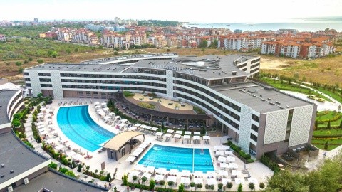 Aqua Paradise Resort - Bulgária - Neszebár - Nessebar - 2025.06.17. (K) - 06.19. (Cs)