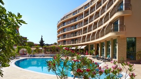 Mena Palace - Bulgária - Napospart (Sunny Beach) - Napospart - 2025.06.17. (K) - 06.24. (K)