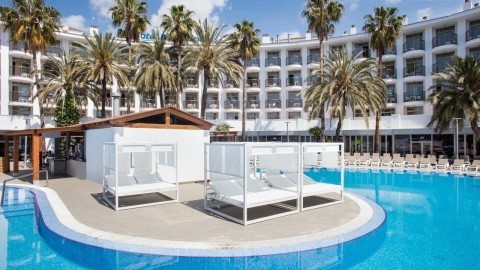Best Cambrils - Spanyolország - Costa Dorada - Cambrils - 2025.08.03. (V) - 08.06. (Sze)