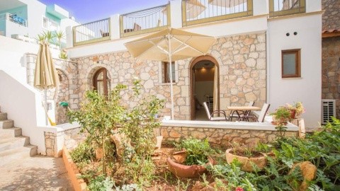 Camelot Royal Beds - Görögország - Kréta - Malia - 2025.09.20. (Szo) - 09.23. (K)