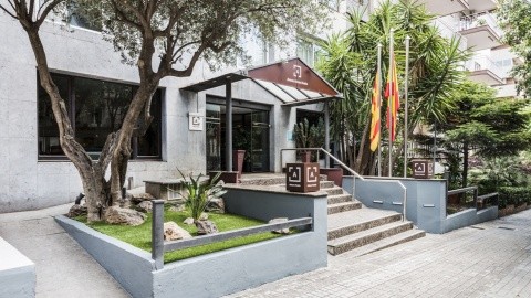 Atiram Arenas - Spanyolország - Barcelona - 2025.10.24. (P) - 10.30. (Cs)
