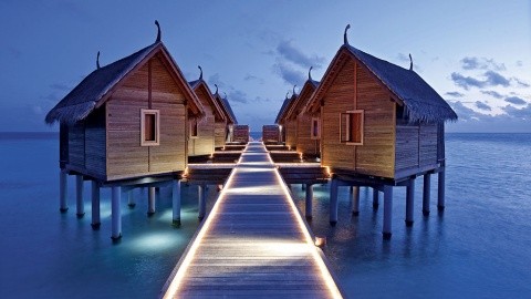 Constance Moofushi - Maldív-szigetek - Atol Ari - Moofushi - 2025.10.25. (Szo) - 10.31. (P)