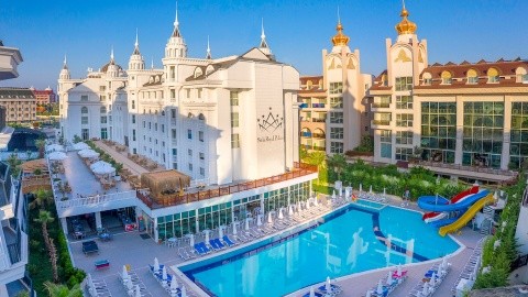 Side Royal Palace - T&ouml;r&ouml;korsz&aacute;g - Side - &Ccedil;olakli - 2026.02.03. (K) - 02.10. (K)