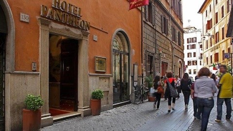 Pantheon - Olaszorsz&aacute;g - R&oacute;ma &eacute;s k&ouml;rny&eacute;ke - R&oacute;ma - 2026.01.19. (H) - 01.21. (Sze)