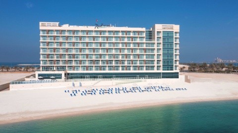 Radisson Resort Ras Al Khaimah Marjan Island - Egyes&uuml;lt Arab Em&iacute;rs&eacute;gek - Ras Al Khaimah - 2026.02.05. (Cs) - 02.08. (V)