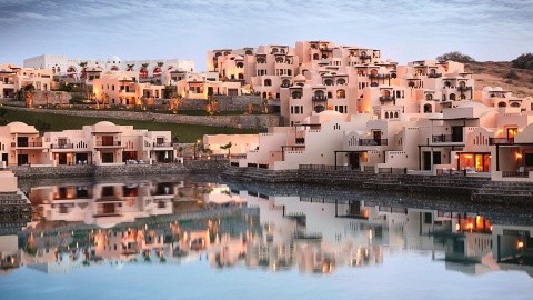 The Cove Rotana Resort - Egyes&uuml;lt Arab Em&iacute;rs&eacute;gek - Ras Al Khaimah - 2026.02.07. (Szo) - 02.10. (K)