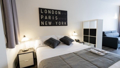 Aparthotel Atenea Calabria - Spanyolorsz&aacute;g - Barcelona - 2026.03.25. (Sze) - 03.28. (Szo)