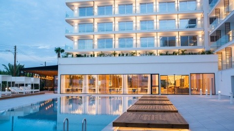 At Herbal Boutique Hotel & Spa - 4 csillagos sz&aacute;ll&aacute;s - Ciprus, Protaras - F&eacute;lpanzi&oacute;