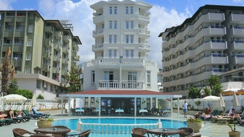 Azak - 3 csillagos sz&aacute;ll&aacute;s - T&ouml;r&ouml;korsz&aacute;g, Alanya - F&eacute;lpanzi&oacute;