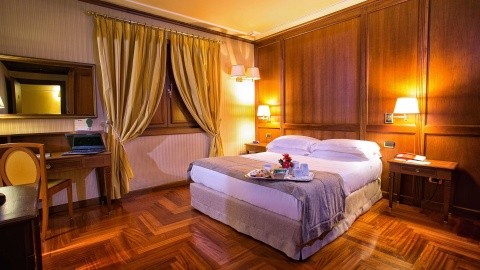 Best Western Hotel Ferrari - 4 csillagos sz&aacute;ll&aacute;s - Olaszorsz&aacute;g, N&aacute;poly - Reggeli