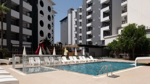 Kaila Krizantem - 4 csillagos sz&aacute;ll&aacute;s - T&ouml;r&ouml;korsz&aacute;g, Alanya - All inclusive