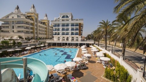 Palm World - 5 csillagos sz&aacute;ll&aacute;s - T&ouml;r&ouml;korsz&aacute;g, Side - All inclusive