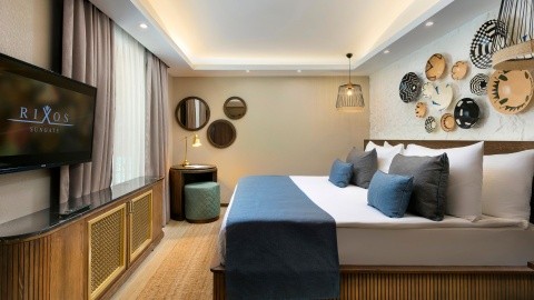 Rixos Sungate - 5 csillagos sz&aacute;ll&aacute;s - T&ouml;r&ouml;korsz&aacute;g, Kemer - All inclusive