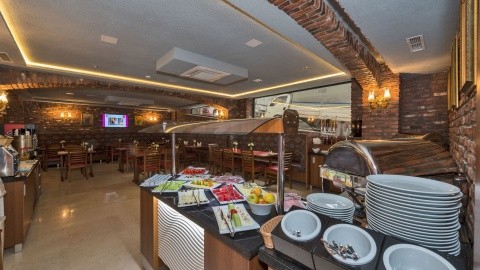 Aprilis Gold - 4 csillagos sz&aacute;ll&aacute;s - T&ouml;r&ouml;korsz&aacute;g, Isztambul - Reggeli