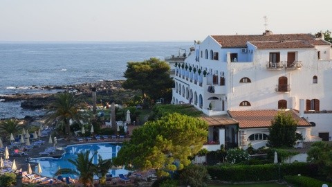 Arathena Rocks - 3 csillagos sz&aacute;ll&aacute;s - Olaszorsz&aacute;g, Szic&iacute;lia - Reggeli