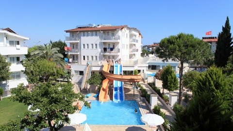 Catty Cats Garden - 3 csillagos sz&aacute;ll&aacute;s - T&ouml;r&ouml;korsz&aacute;g, Side - All inclusive