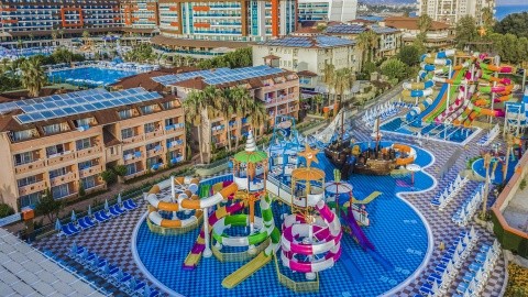 Lonicera World - 4 csillagos sz&aacute;ll&aacute;s - T&ouml;r&ouml;korsz&aacute;g, Alanya - Ultra All inclusive