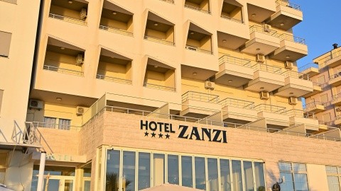 Zanzi - 4 csillagos sz&aacute;ll&aacute;s - Alb&aacute;nia, Durres - Reggeli