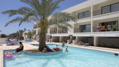 Liquid Aparthotel - 2 csillagos sz&aacute;ll&aacute;s - Ciprus, Agia Napa - &Ouml;nell&aacute;t&aacute;s