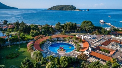 Slovenska Plaža Resort - 3 csillagos sz&aacute;ll&aacute;s - Montenegr&oacute;, Budva - F&eacute;lpanzi&oacute;