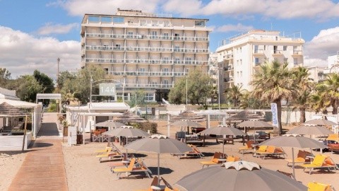 Centrale Miramare - 3 csillagos sz&aacute;ll&aacute;s - Olaszorsz&aacute;g, Rimini - Teljes panzi&oacute;