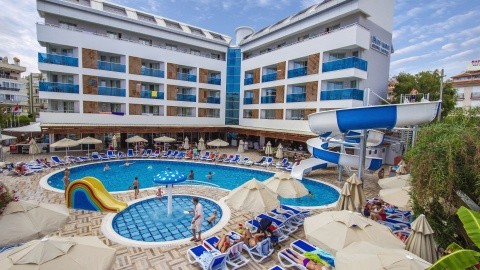 Blue Wave Suite - 4 csillagos sz&aacute;ll&aacute;s - T&ouml;r&ouml;korsz&aacute;g, Alanya - All inclusive
