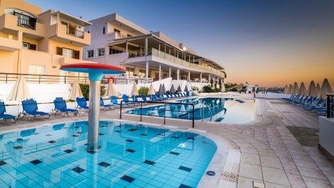 Horizon Beach Hotel - 4 csillagos sz&aacute;ll&aacute;s - G&ouml;r&ouml;gorsz&aacute;g, Kr&eacute;ta - All inclusive