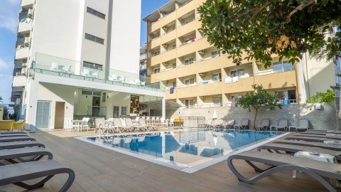 Kleopatra Celine - 4 csillagos sz&aacute;ll&aacute;s - T&ouml;r&ouml;korsz&aacute;g, Alanya - Teljes panzi&oacute;