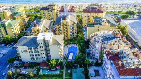 Kleopatra Royal Palm - 4 csillagos sz&aacute;ll&aacute;s - T&ouml;r&ouml;korsz&aacute;g, Alanya - All inclusive