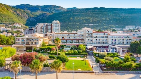 Palas - 4 csillagos sz&aacute;ll&aacute;s - Montenegr&oacute;, Petrovac - Reggeli