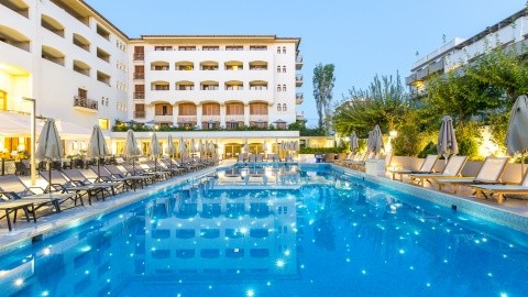 Theartemis Palace - 4 csillagos sz&aacute;ll&aacute;s - G&ouml;r&ouml;gorsz&aacute;g, Kr&eacute;ta - Reggeli