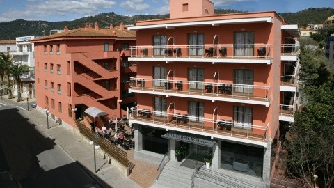 Tossa Beach Center (ex. Tossa Beach & Tossa Center) - 4 csillagos sz&aacute;ll&aacute;s - Spanyolorsz&aacute;g, Costa Brava - &Ouml;nell&aacute;t&aacute;s