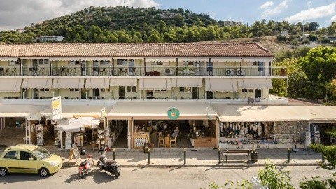 Tzakis Apartmanh&aacute;z - G&ouml;r&ouml;gorsz&aacute;g, Kefalonia - &Ouml;nell&aacute;t&aacute;s
