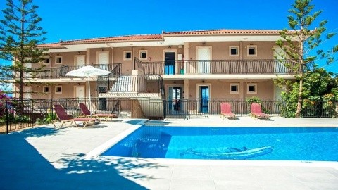 Agathaggelos - 2 csillagos sz&aacute;ll&aacute;s - G&ouml;r&ouml;gorsz&aacute;g, Kefalonia - &Ouml;nell&aacute;t&aacute;s