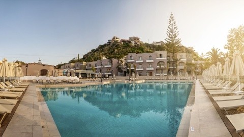 Porto Platanias Village - 4 csillagos sz&aacute;ll&aacute;s - G&ouml;r&ouml;gorsz&aacute;g, Kr&eacute;ta - F&eacute;lpanzi&oacute;