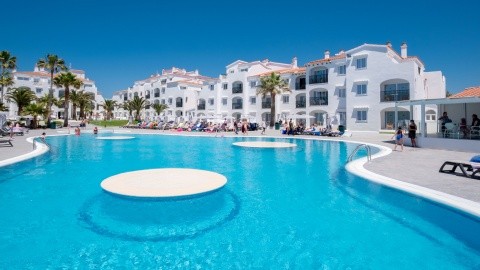 Fergus Style Carema Beach