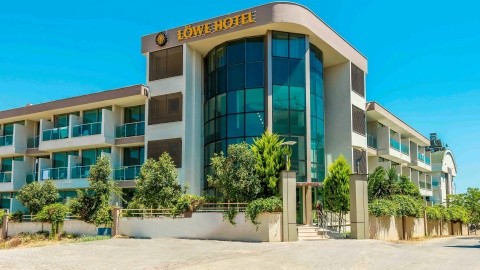 Lowe - 3 csillagos sz&aacute;ll&aacute;s - T&ouml;r&ouml;korsz&aacute;g, Side - All inclusive