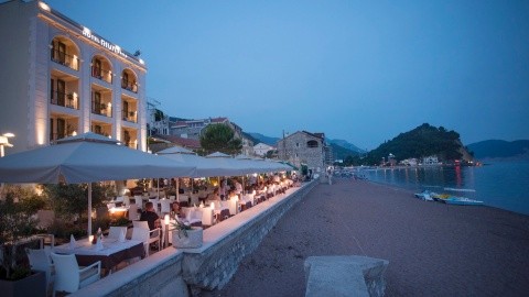 Riva - 4 csillagos sz&aacute;ll&aacute;s - Montenegr&oacute;, Petrovac - Reggeli