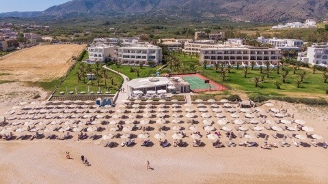 Vantaris Palace